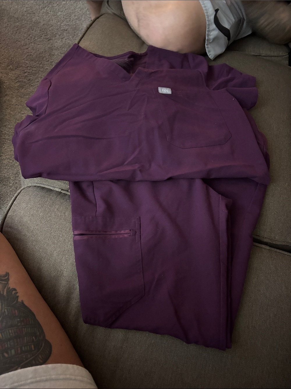 FIGS purple set